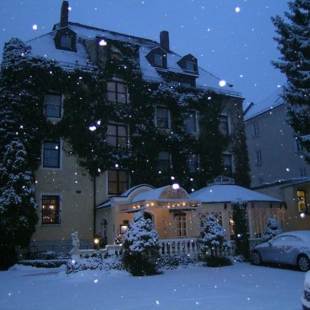 Simones Hotel Fuerstenhof ランツフート エクステリア 写真