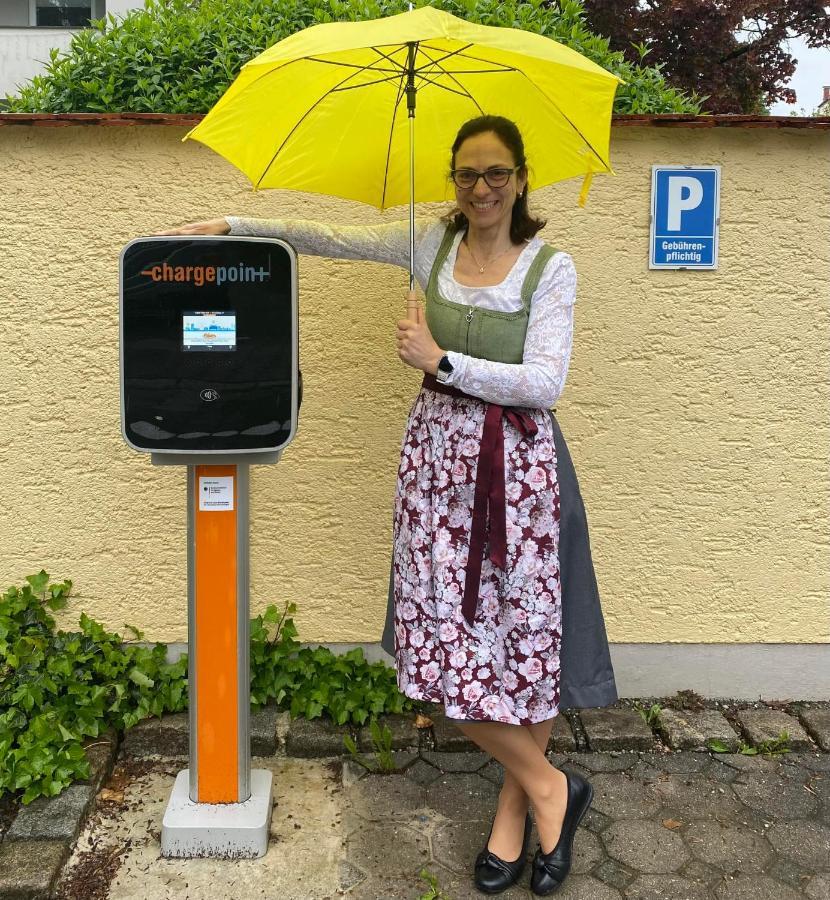 Simones Hotel Fuerstenhof ランツフート エクステリア 写真