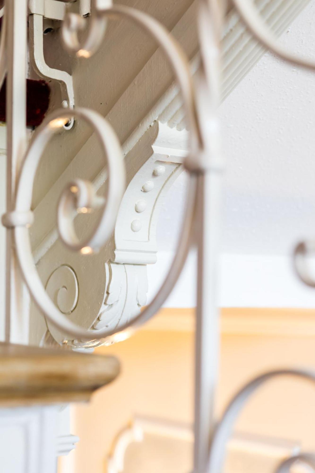 Simones Hotel Fuerstenhof ランツフート エクステリア 写真