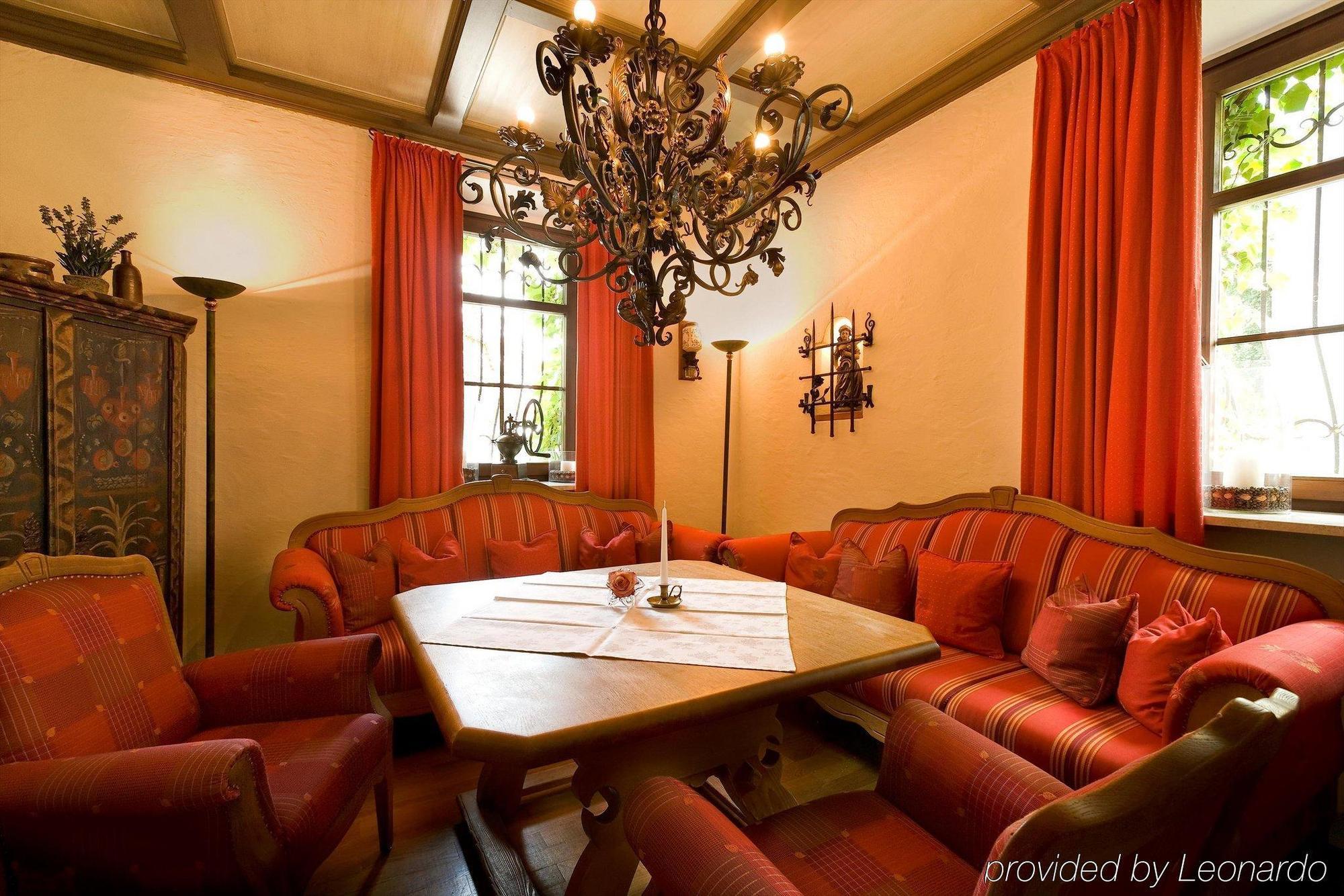 Simones Hotel Fuerstenhof ランツフート レストラン 写真